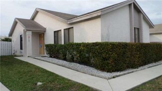 9749 Saratoga Park Ct, Boca Raton, FL 33428