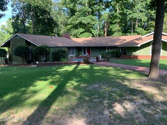11561 Fairway Dr, Laurinburg, NC 28352