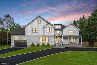 10 Michael Ln, Scotch Plains, NJ 07076