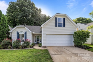 1445 Deer Forest Dr, Fort Mill, SC 29707