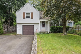 12 Deacon Hill Rd, Stamford, CT 06905