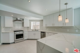 481 S Holt Ave, Los Angeles, CA 90048