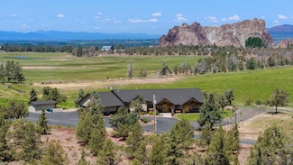 7215 NE 33rd St, Redmond, OR 97756