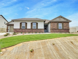 35877 Wildwood Crest Dr, Yucaipa, CA 92399