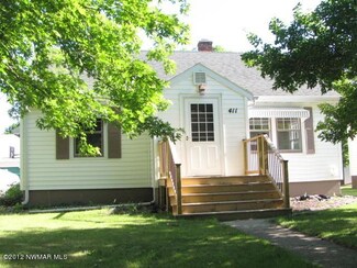 411 2nd St NW, Fosston, MN 56542