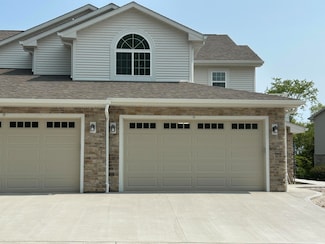 W141N9978 Seven Pines Way Unit 204D, Germantown, WI 53022