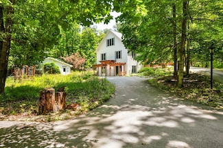 6880 Spring Ln, Egg Harbor, WI 54209