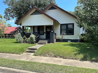 620 N 5th St, Silsbee, TX 77656