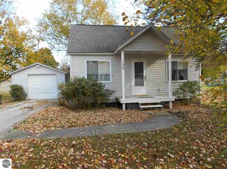 125 S Cass St, Standish, MI 48658
