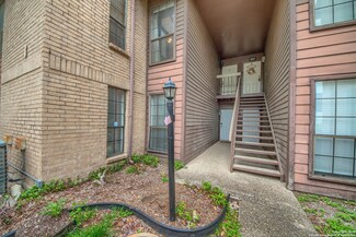 8611 Datapoint Dr Unit 72, San Antonio, TX 78229
