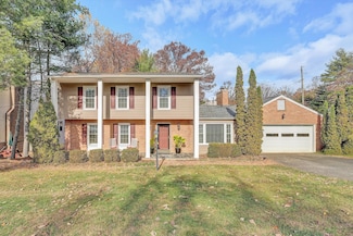 4119 Blue Jay Cir, Roanoke, VA 24018