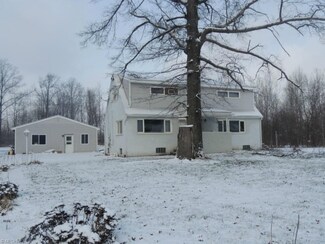 1554 Lincoln Ave, Girard, OH 44420