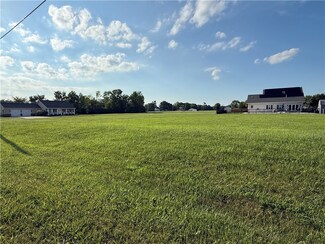 0 E Wood St, Paris, IL 61944