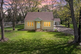 6524 W Broadway Ave, Brooklyn Park, MN 55428