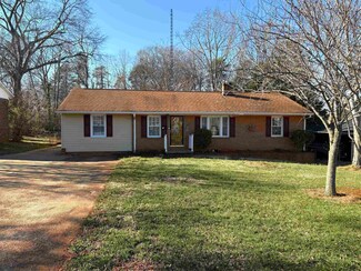 17 Orchid Dr, Greenville, SC 29617
