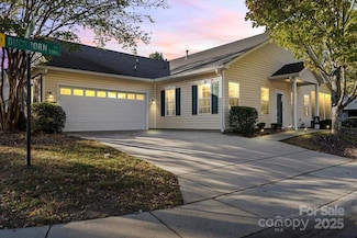 9339 Duckhorn Dr, Charlotte, NC 28277