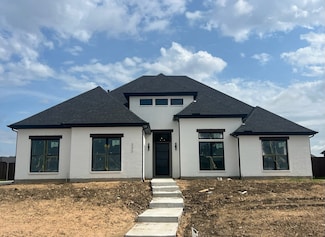 318 Broadmoor Dr, Haslet, TX 76052