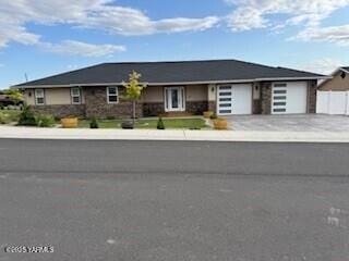 119 Vineyard View Ln, Yakima, WA 98901