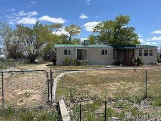 446470 Pioneer Ln, Herlong, CA 96113