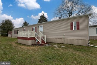 112 Amber Cir, New Holland, PA 17557