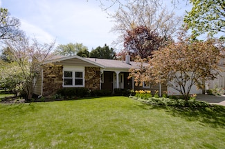 1100 Juniper Pkwy, Libertyville, IL 60048