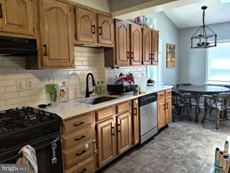 2126 Haig Ave, Morton, PA 19070