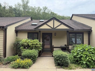 1303 Branchlands Dr, Charlottesville, VA 22901