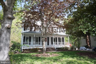 13483 Photo Dr, Woodbridge, VA 22193
