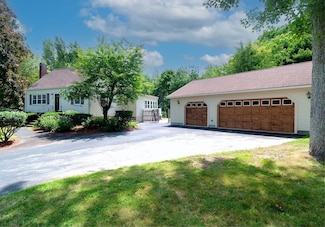 66 Steven Rd, Bellingham, MA 02019