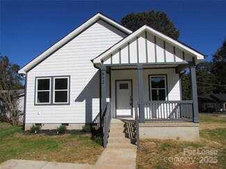 612 Anderson St, Statesville, NC 28677