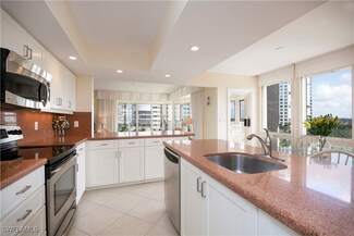 4051 Gulf Shore Blvd N Unit 700, Naples, FL 34103