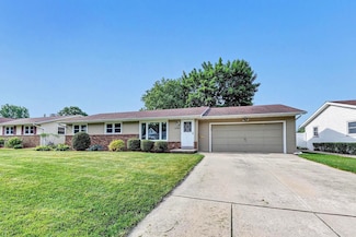 2386 van Beek Rd, Green Bay, WI 54311