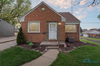 5583 304th St, Toledo, OH 43611