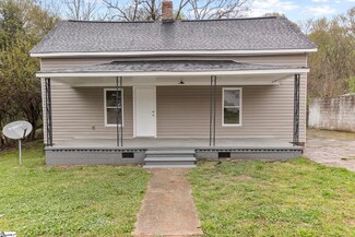 532 6th St, Gaffney, SC 29340