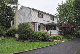 36 Jones Ave, Flourtown, PA 19031