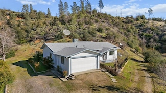 9504 Rattlesnake Ln, Redding, CA 96001