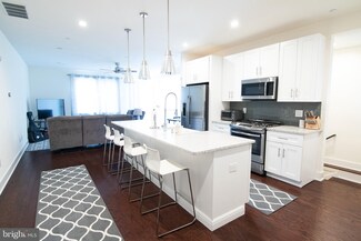 1527 N 7th St Unit 2, Philadelphia, PA 19122