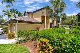 184 Vintage Cir Unit N202, Naples, FL 34119