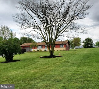 30 Windfield Dr, Kutztown, PA 19530