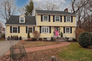 15 Cantwell Rd, Milton, MA 02186