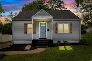 165 Aubuchon St, Florissant, MO 63031