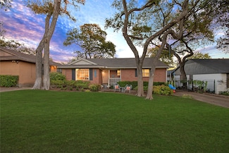 9036 Westbriar Dr, Dallas, TX 75228