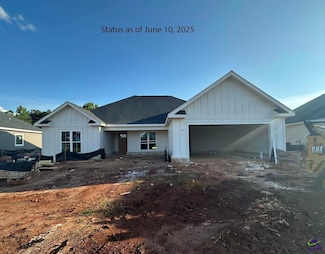 106 Nash Ct, Perry, GA 31069