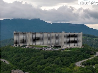 303 303 Sugar Top Dr Unit 3230, Sugar Mountain, NC 28604