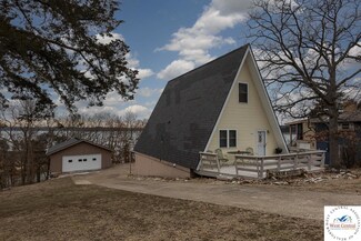 16594 Bass Dr, Warsaw, MO 65355