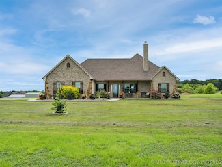 108 Lobo Ln, Lone Grove, OK 73443