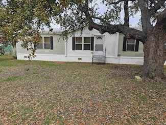 1542 Roselea Dr, Buchanan Dam, TX 78609