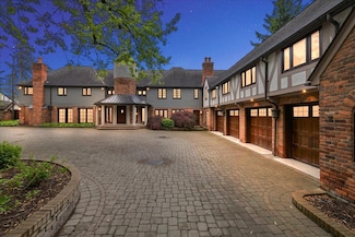 490 E Long Lake Rd, Bloomfield Hills, MI 48304