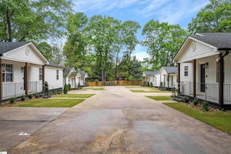 4 Amherst Ave, Greenville, SC 29605