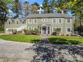 2001 Laurel Park Hwy, Hendersonville, NC 28739